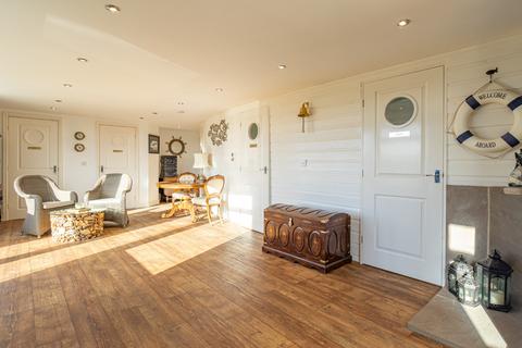 4 bedroom detached bungalow for sale, Heacham, King's Lynn, Norfolk, PE31