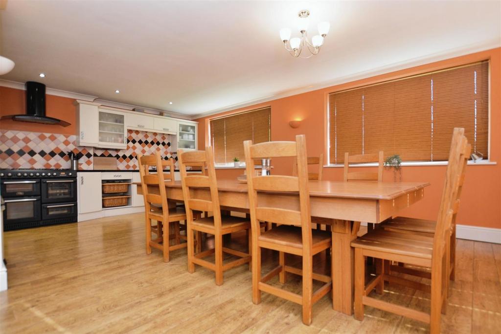 Kitchen Diner
