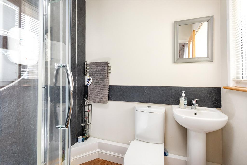 Bed 2 En Suite