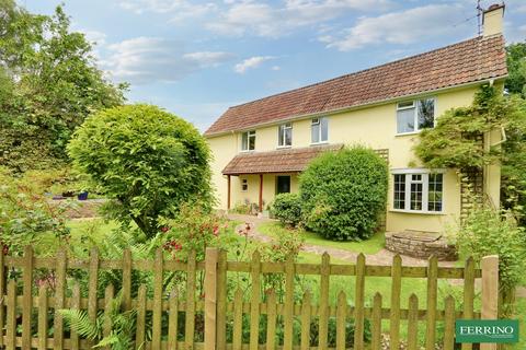 undefined, (5 Bed, 2 En-suite), Howells Lane, Blakeney, Gloucestershire. GL15 4BA