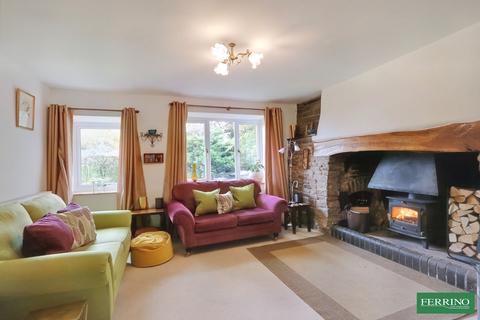 5 bedroom detached house for sale, (5 Bed, 2 En-suite), Howells Lane, Blakeney, Gloucestershire. GL15 4BA