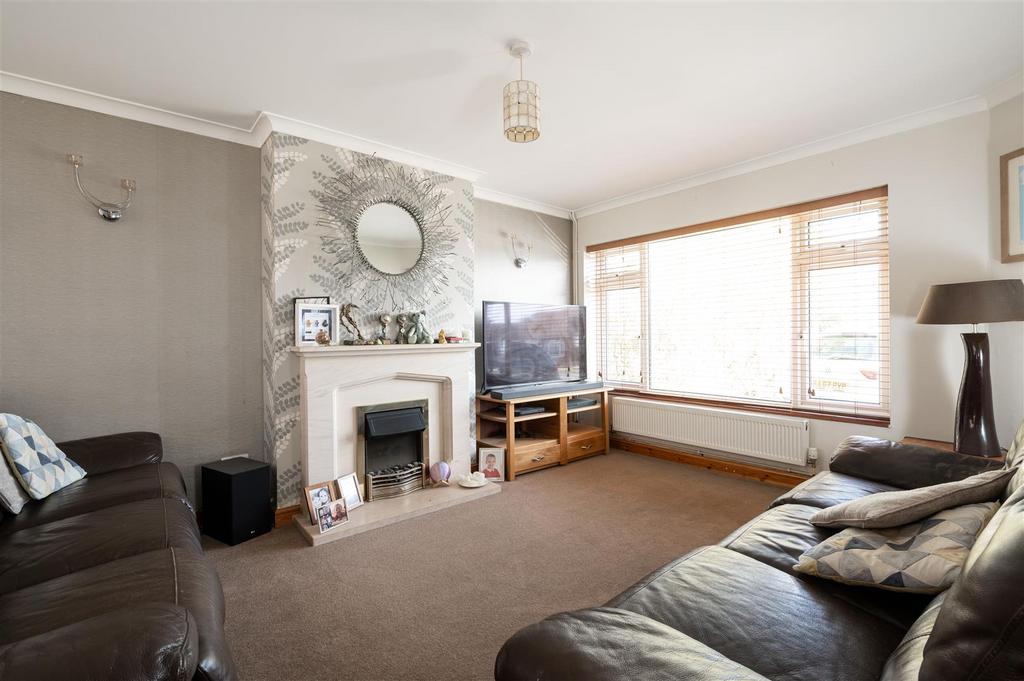 61 Wellingham Ave, Hitchin-13.jpg