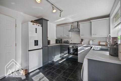 16 Thames Way, Hilton, Derby, DE65 5NB
