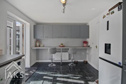 16 Thames Way, Hilton, Derby, DE65 5NB
