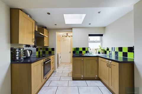 2 bedroom terraced house to rent, Bond Street Buildings, Trowbridge BA14