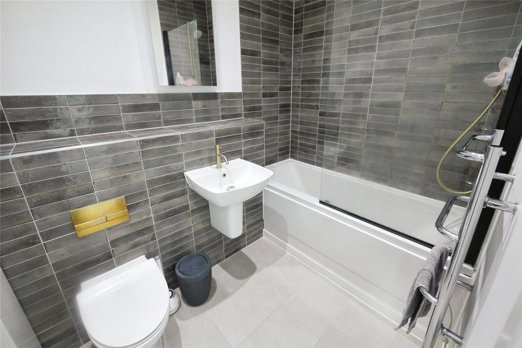 Ensuite Bathroom