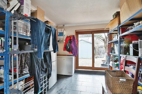 2 Beechwood Views, Roos, Hull, HU12 0HQ