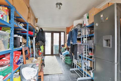 2 Beechwood Views, Roos, Hull, HU12 0HQ