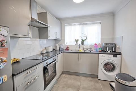 2 bedroom apartment for sale, Broadmeads, Ware SG12