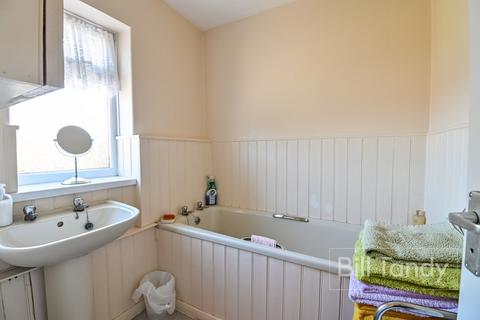 3 bedroom end of terrace house for sale, Broom Covert Road, Lichfield, WS14