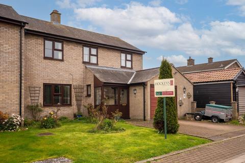 9 Barns Close, Over, Cambridge, CB24 5TX