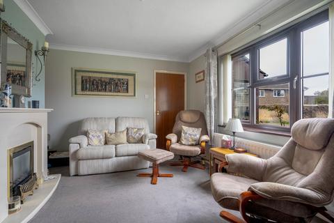 9 Barns Close, Over, Cambridge, CB24 5TX