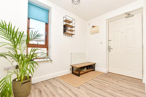 2 bedroom flat for sale, Commonwealth Drive, Three Bridges, Crawley, West Sussex