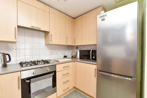 2 bedroom flat for sale, Commonwealth Drive, Three Bridges, Crawley, West Sussex