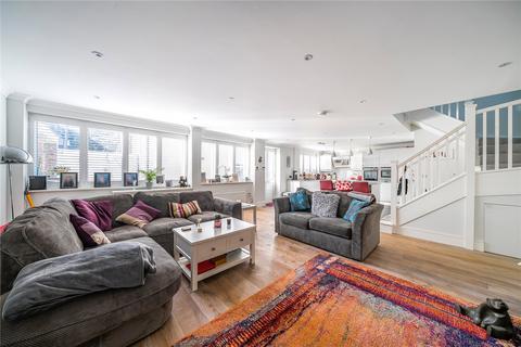 3 bedroom detached house for sale, St Johns Hill, Sevenoaks, Kent