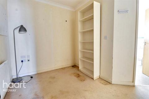 2 bedroom apartment to rent, Palm Drive, ROCHESTER
