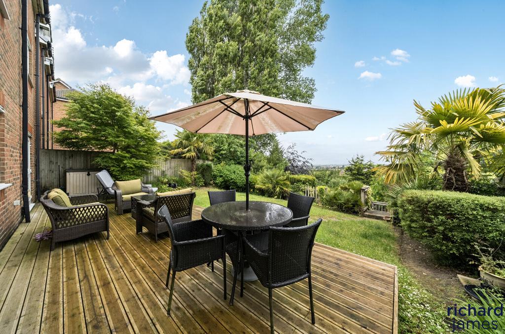 E0a6f54cc0a642d4a13353f49bdc91ea