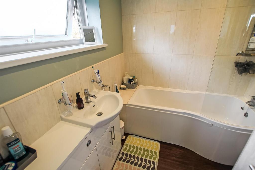 Family Bathroom/WC