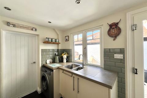 27 Harepark Terrace, Minehead, TA24 6DL