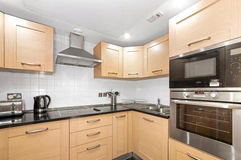 2 bedroom apartment to rent, Jigger Mast House, London, SE18