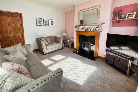 31 Mount Avenue, Bradford, BD2 2JB