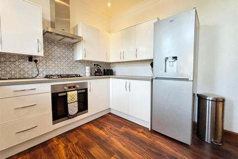 31 Mount Avenue, Bradford, BD2 2JB