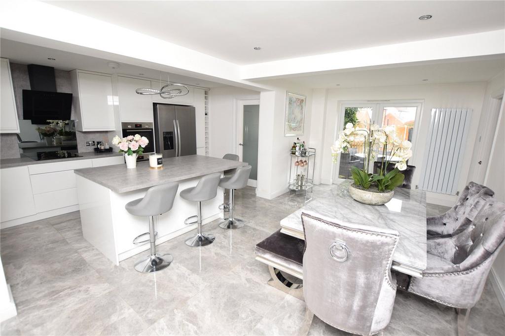 Kitchen/Family Room