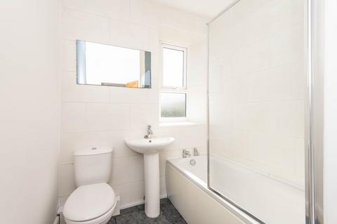 4 John Calvert Road, Woodhouse, Sheffield, S13 7PW
