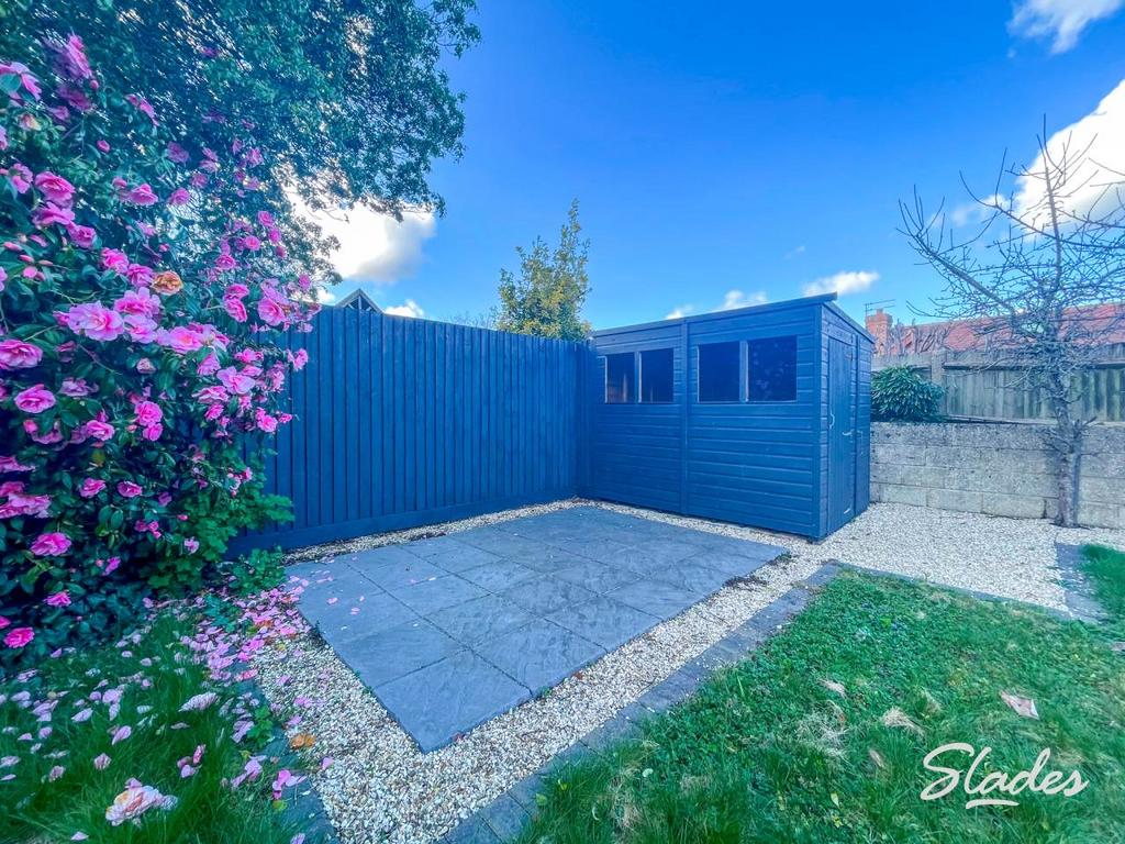 204 harewood garden