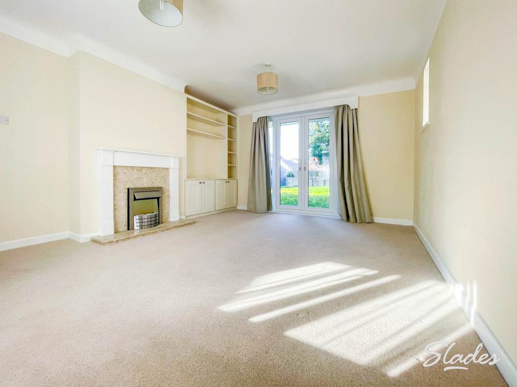 204 harewood lounge