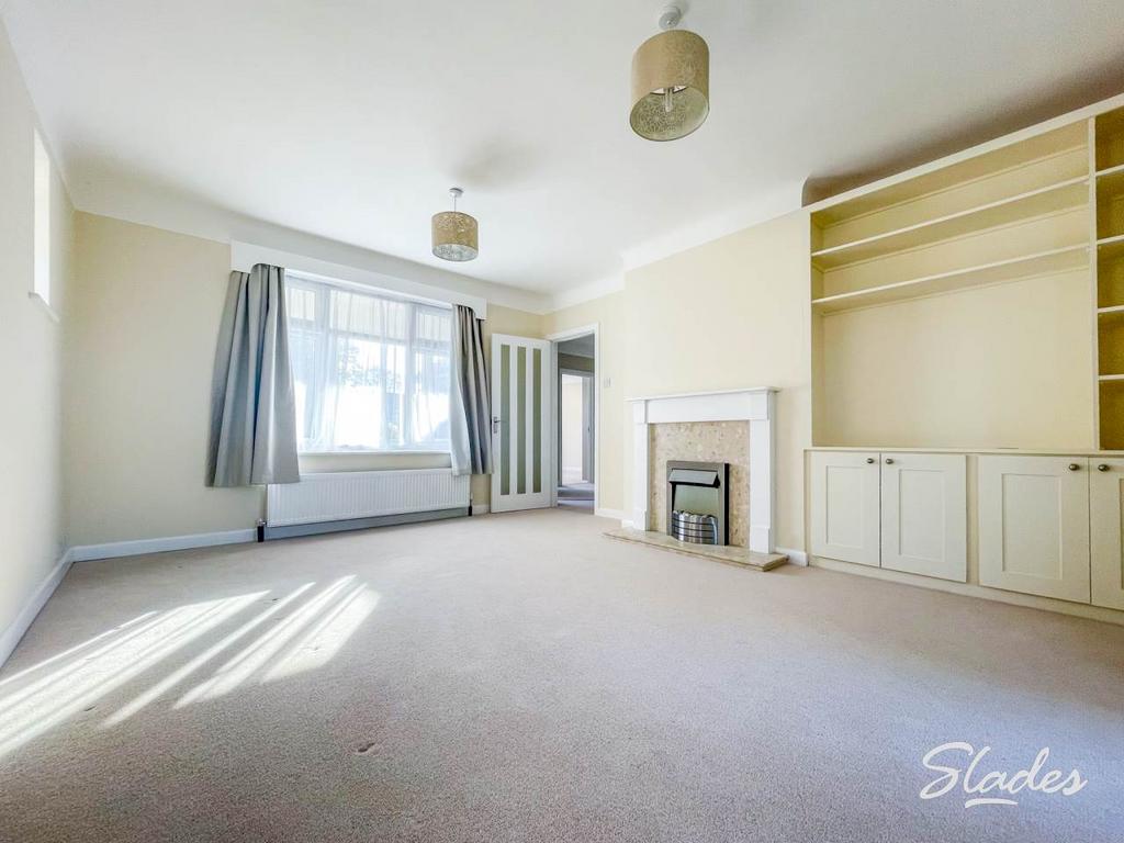 204 harewood lounge
