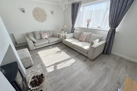 5 bedroom semi-detached house for sale, Bedford Road South, Poole, BH12