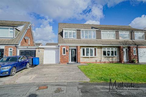 Birchfield Drive, Worsley, M28