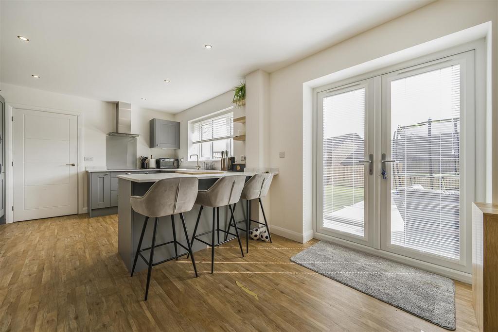 Kitchen / dining room