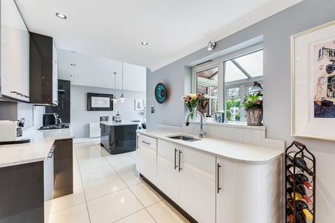 4 bedroom detached house for sale, Derby Road, Widnes WA8