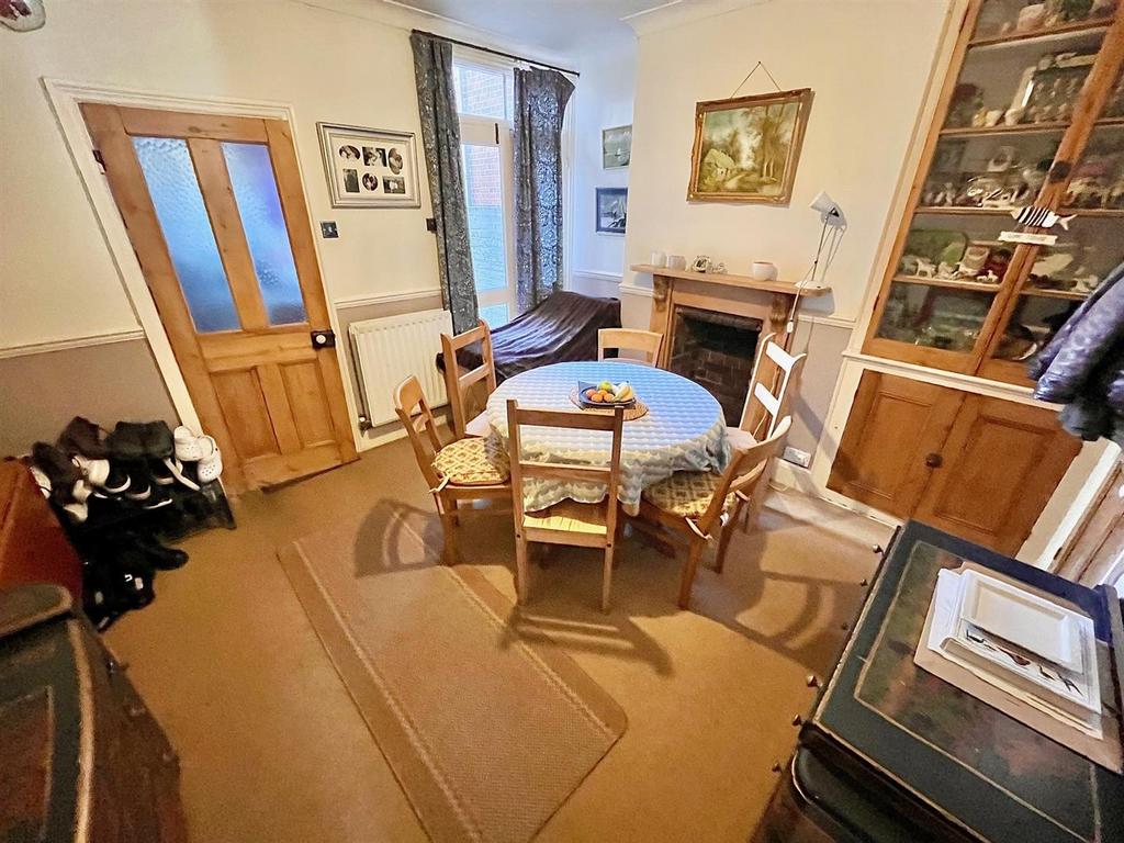 Dining/Sitting Room
