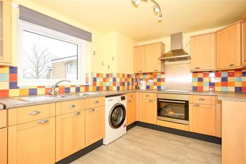 3 bedroom flat to rent, Hoyle Court Road, Shipley BD17