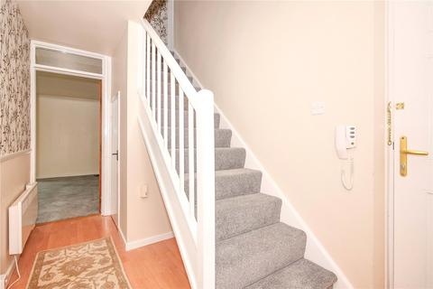 3 bedroom flat to rent, Hoyle Court Road, Shipley BD17