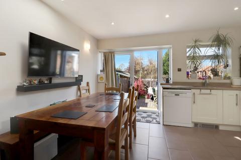 34 Fleece Road, Long Ditton, Surbiton, KT6 5JN