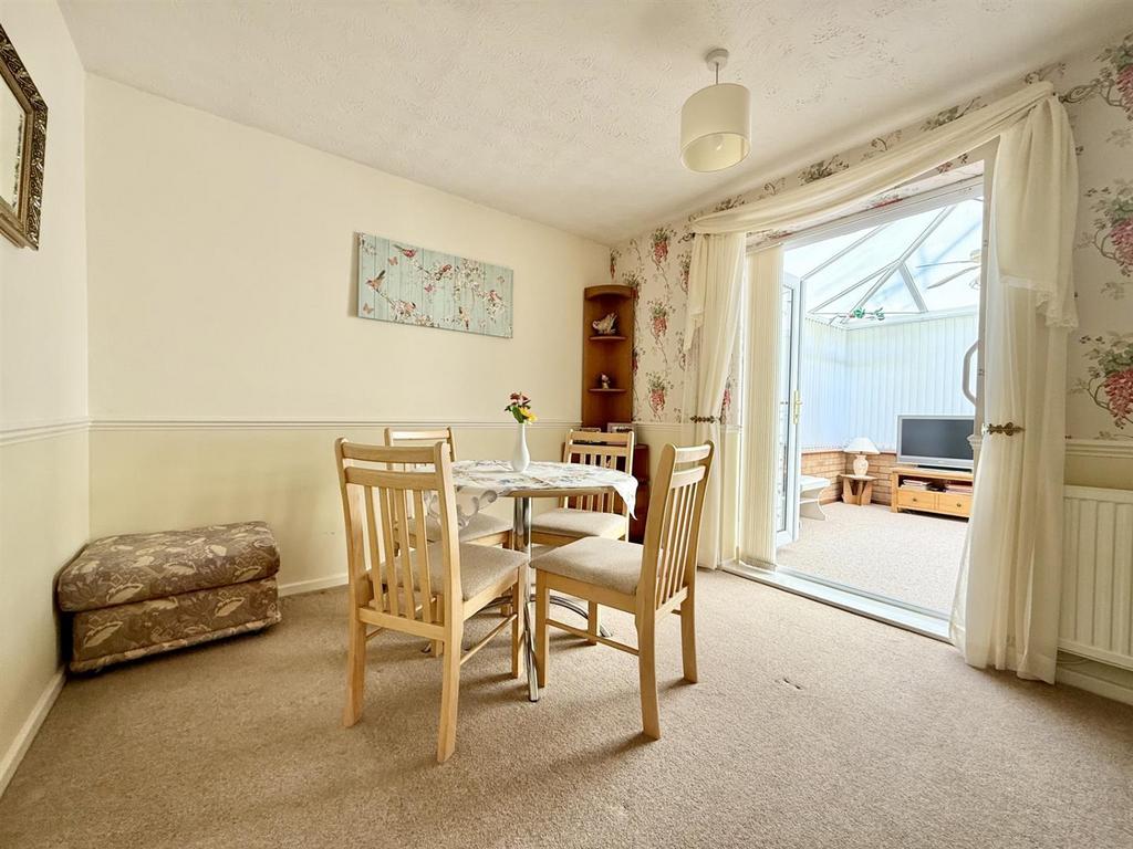 Dining Room.jpg