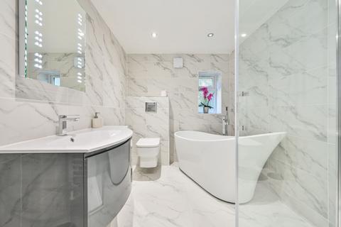 2 River View, Looe, PL13 2BW
