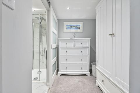 2 River View, Looe, PL13 2BW