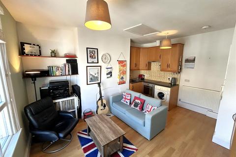 1 bedroom flat for sale, The Causeway, Chippenham