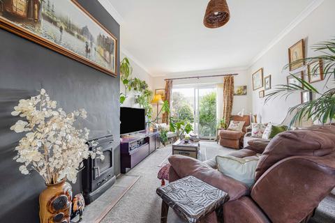 15 Highfield Road, Tetbury, GL8 8BD