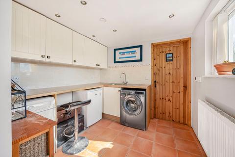 15 Highfield Road, Tetbury, GL8 8BD