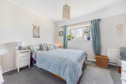 15 Highfield Road, Tetbury, GL8 8BD