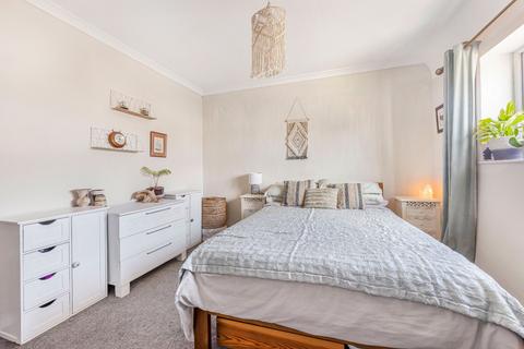 15 Highfield Road, Tetbury, GL8 8BD