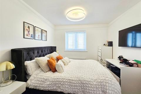 18 Johnstone Close, Bracknell, RG12 2GU