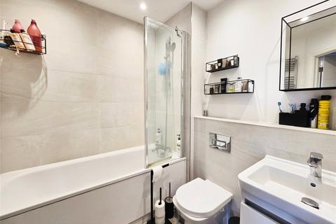 18 Johnstone Close, Bracknell, RG12 2GU