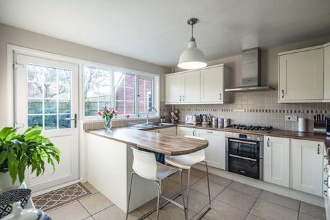 undefined, 16 Lackmore Gardens, Woodcote, RG8